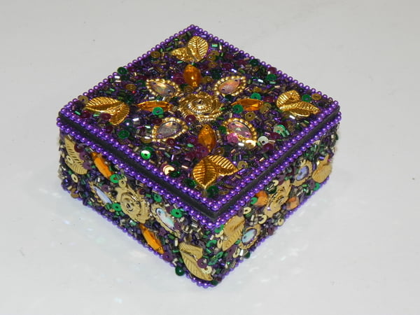3.5" Sq Pretty in Purple Box